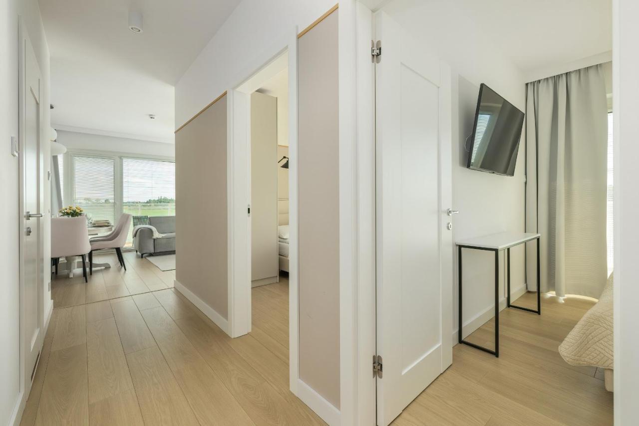 Family With Gym And Swimming Pool By Renters Prestige Apartment *