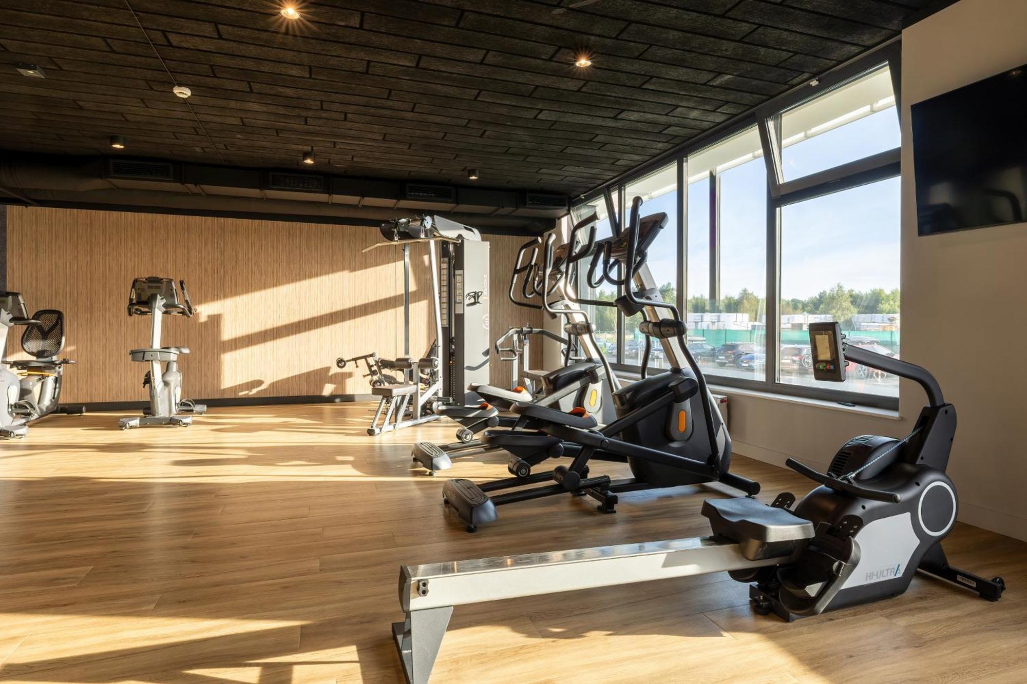Apartment Family With Gym And Swimming Pool By Renters Prestige